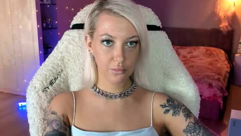 Snapshot of tykioty_miley chatting on October 2025 10:47:01 AM Miley online show from October 2025 10:47:01 AM