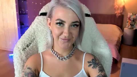 Snapshot of tykioty_miley chatting on October 2025 11:29:01 AM Miley online show from October 2025 11:29:01 AM