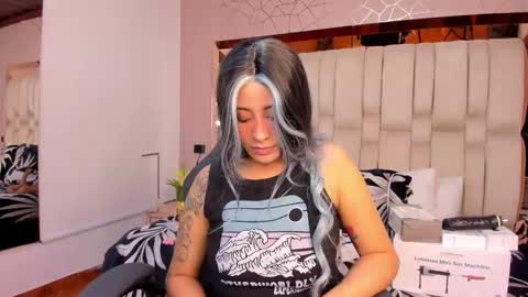  TYLA  online show from February 2025 01:11:02 AM