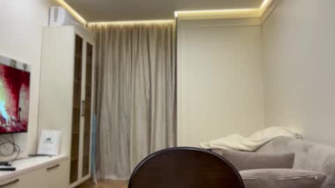 tyler_garrner online show from November 2025 04:51:02 PM