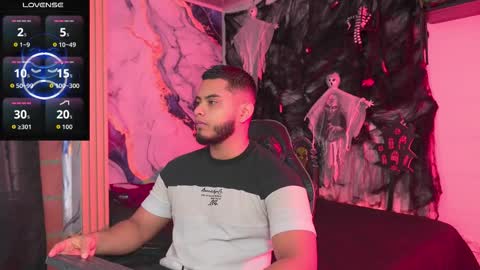 Snapshot of tyler_price01 chatting on October 2025 02:58:02 PM Tyler online show from October 2025 02:58:02 PM