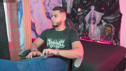 Snapshot of tyler_price01 chatting on October 2025 07:56:01 PM Tyler online show from October 2025 07:56:01 PM