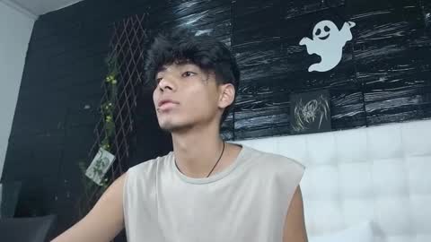 Snapshot of tyler_wolf_1 chatting on October 2025 12:17:02 PM tyler_wolf_1 online show from October 2025 12:17:02 PM