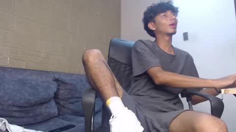 Snapshot of tyler_wolf_1 chatting on November 2025 03:23:02 PM tyler_wolf_1 online show from November 2025 03:23:02 PM