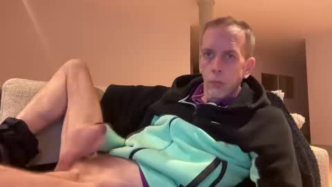 Snapshot of tyronev70 chatting on December 2024 05:26:02 PM Ty online show from December 2024 05:26:02 PM