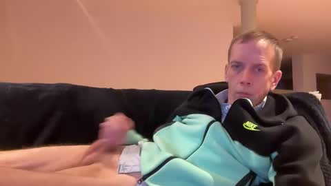 Snapshot of tyronev70 chatting on December 2024 01:56:02 PM Ty online show from December 2024 01:56:02 PM