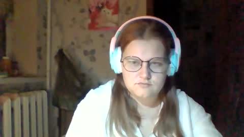 Tyuoooy3s online show from September 2025 06:18:01 PM