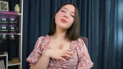 Lili online show from January 2025 05:52:02 AM