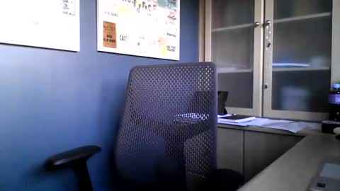 mark online show from September 2025 04:41:02 PM