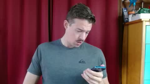 Snapshot of umphreak42 chatting on December 2025 06:45:01 PM Andrew online show from December 2025 06:45:01 PM