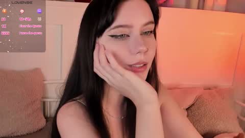 Snapshot of una_medisson chatting on November 2025 12:49:02 PM Una online show from November 2025 12:49:02 PM