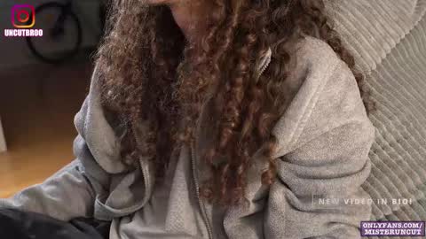 Snapshot of uncutgerman420 chatting on November 2025 08:52:01 PM Mister Uncut online show from November 2025 08:52:01 PM