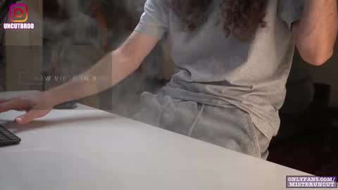 Snapshot of uncutgerman420 chatting on December 2025 11:10:01 PM Mister Uncut online show from December 2025 11:10:01 PM