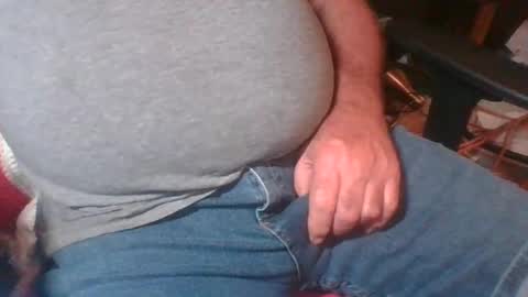 uncutmike7x5 online show from December 2024 08:32:02 PM