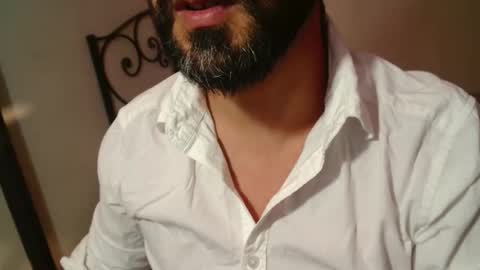 Giov online show from October 2025 07:42:02 PM