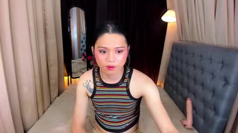 Snapshot of unforgetableasiancock chatting on January 2025 05:30:02 PM unforgetableasiancock online show from January 2025 05:30:02 PM