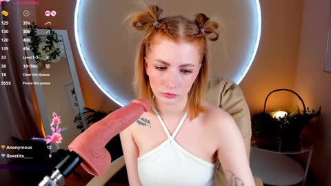 Snapshot of unicent chatting on December 2024 05:23:02 PM Call me Mira thumbs up its make me happy online show from December 2024 05:23:02 PM