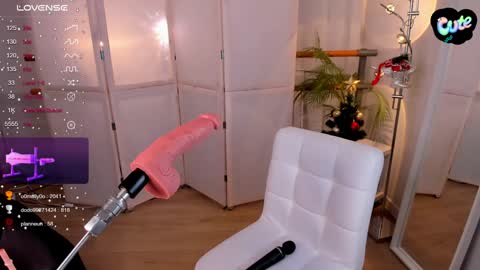 Snapshot of unicent chatting on December 2024 03:18:02 AM Call me Mira thumbs up its make me happy online show from December 2024 03:18:02 AM