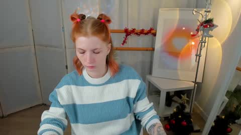 Snapshot of unicent chatting on January 2025 08:26:01 PM Call me Mira thumbs up its make me happy online show from January 2025 08:26:01 PM