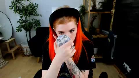 Snapshot of unicent chatting on February 2025 04:40:01 AM Call me Mira thumbs up its make me happy online show from February 2025 04:40:01 AM