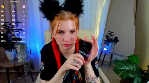 Snapshot of unicent chatting on February 2025 02:40:02 AM Call me Mira thumbs up its make me happy online show from February 2025 02:40:02 AM