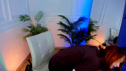 Snapshot of unicent chatting on November 2025 08:47:02 PM Call me Mira thumbs up its make me happy online show from November 2025 08:47:02 PM