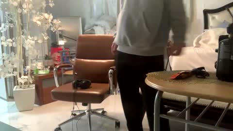 Stepbro online show from February 2025 07:23:02 PM