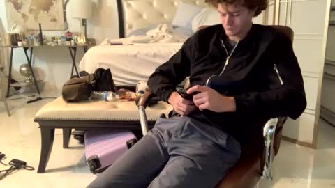 Stepbro online show from February 2025 08:44:02 AM