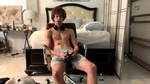 Stepbro online show from February 2025 02:16:02 PM