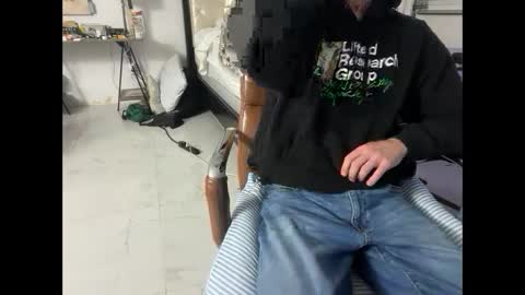 Stepbro online show from February 2025 11:47:02 AM