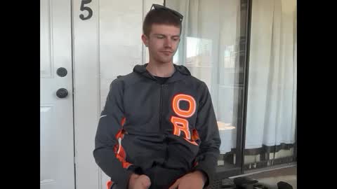 Stepbro online show from March 2025 05:50:02 PM