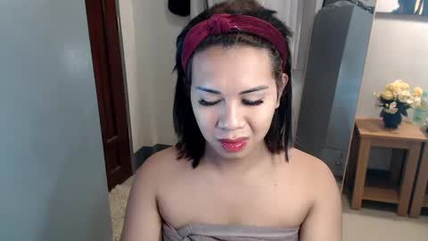 Vee online show from December 2024 01:22:01 AM