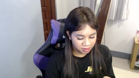 Vee online show from December 2024 03:14:02 AM