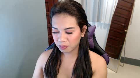 Vee online show from January 2025 04:47:01 AM