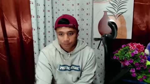 Snapshot of ur_pinoydave chatting on December 2024 07:27:02 PM Dave online show from December 2024 07:27:02 PM