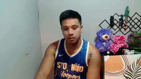 Snapshot of ur_pinoydave chatting on January 2025 12:01:01 PM Dave online show from January 2025 12:01:01 PM