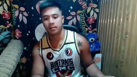 Snapshot of ur_pinoydave chatting on December 2025 10:41:02 AM Dave online show from December 2025 10:41:02 AM