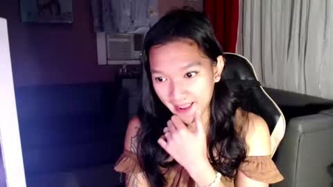 NEWRA  ALLISON online show from October 2025 06:39:01 PM