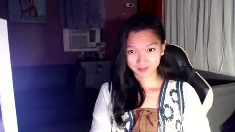 NEWRA  ALLISON online show from October 2025 07:23:02 PM