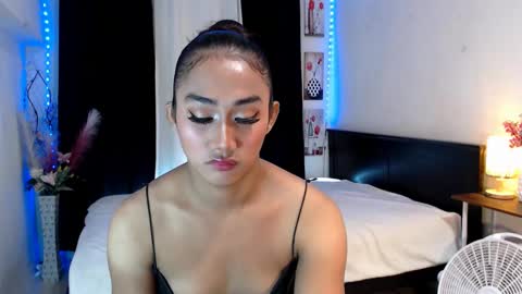 Olivia online show from February 2025 06:24:02 PM