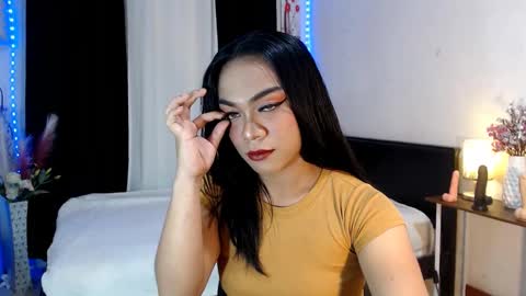 Olivia online show from February 2025 06:20:01 AM