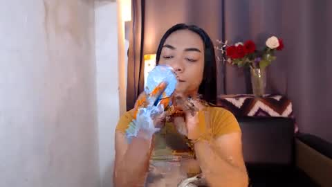 Olivia online show from February 2025 10:43:02 AM