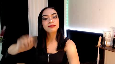 Olivia online show from February 2025 03:03:02 PM