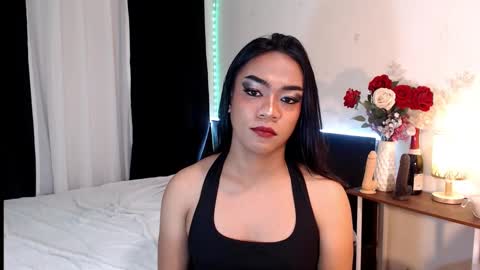 Olivia online show from February 2025 07:05:02 PM