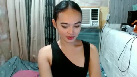 Snapshot of urasianhotrhianxxx chatting on December 2024 11:41:01 AM Rina online show from December 2024 11:41:01 AM