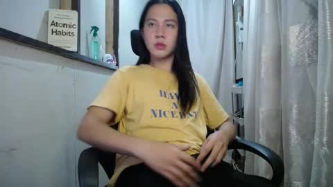 Erika online show from December 2024 01:51:02 PM