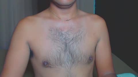 Snapshot of urasianversahunkxx chatting on December 2024 02:49:02 PM johnzen online show from December 2024 02:49:02 PM