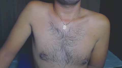 Snapshot of urasianversahunkxx chatting on December 2024 03:10:01 PM johnzen online show from December 2024 03:10:01 PM