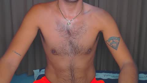 Snapshot of urasianversahunkxx chatting on September 2025 10:42:01 PM johnzen online show from September 2025 10:42:01 PM