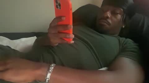 Snapshot of urbandick5 chatting on October 2025 01:00:02 PM urbandick5 online show from October 2025 01:00:02 PM